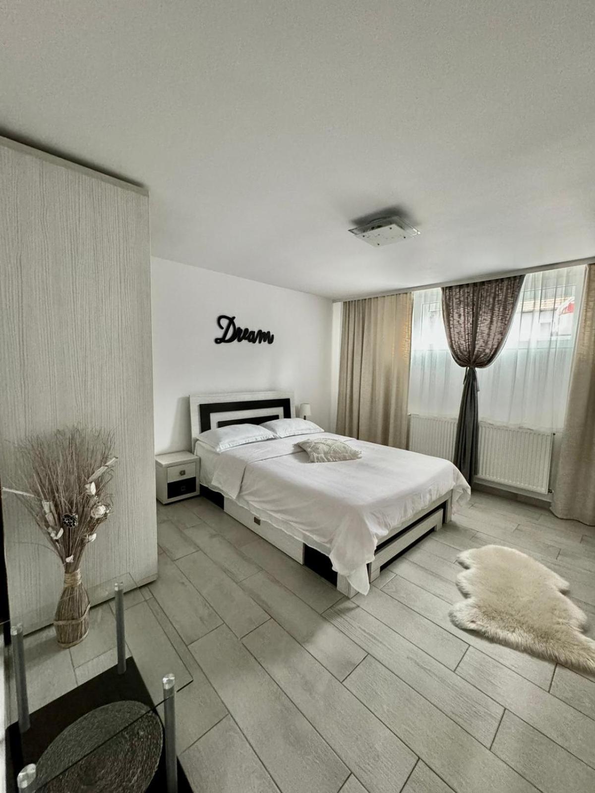Appartement La Relax à Braşov Extérieur photo