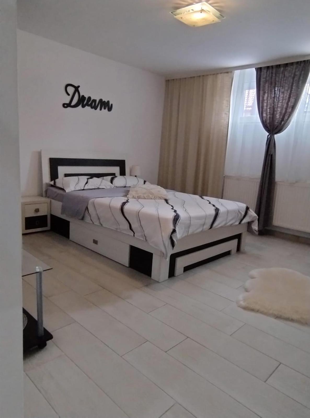 Appartement La Relax à Braşov Extérieur photo